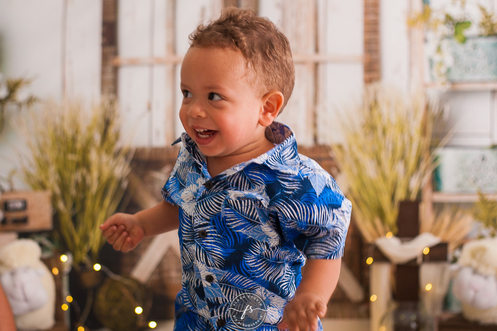 bebe em ensaio de pascoa, com coelhinhos e ovelhinhas, no rio de janeiro, em bangu