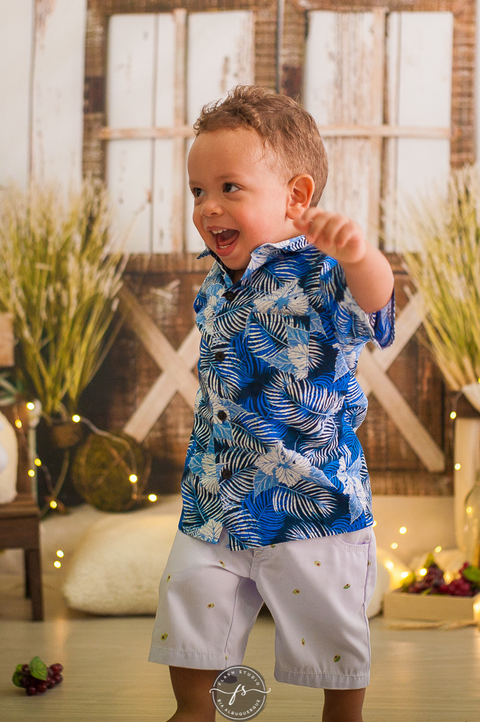 baby em ensaio de pascoa, com coelhinhos e ovelhinhas, no rio de janeiro, em bangu