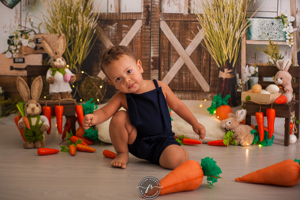 bebe lindo em ensaio de pascoa, com coelhinhos e ovelhinhas, no rio de janeiro, em bangu