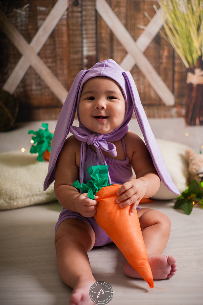 bebe coelha em ensaio de pascoa, com coelhinhos e ovelhinhas, no rio de janeiro, em bangu