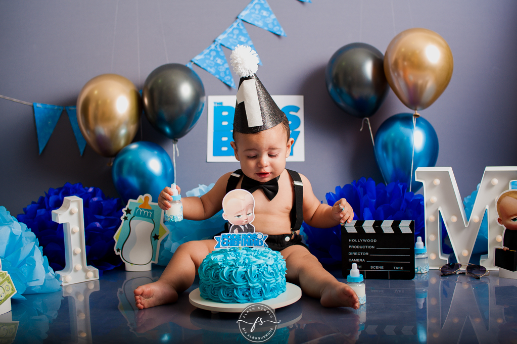 bolo em smash the cake do poderoso chefinho no rio de janeiro