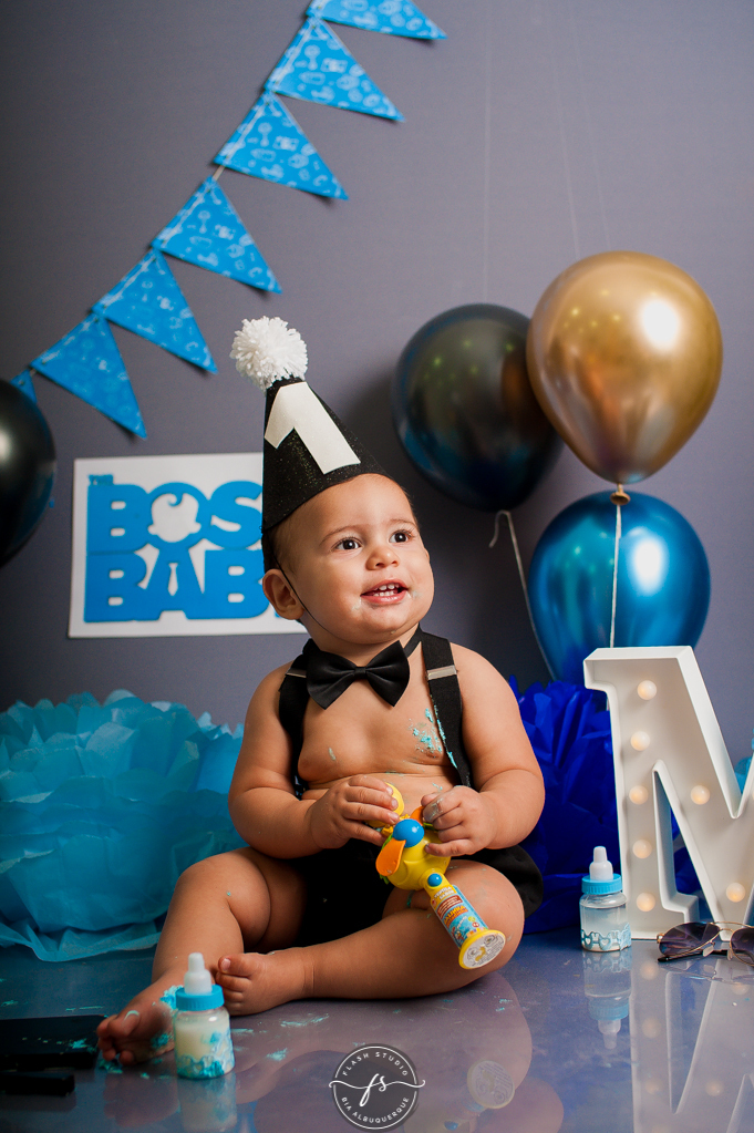 bebezão em smash the cake do poderoso chefinho no rio de janeiro