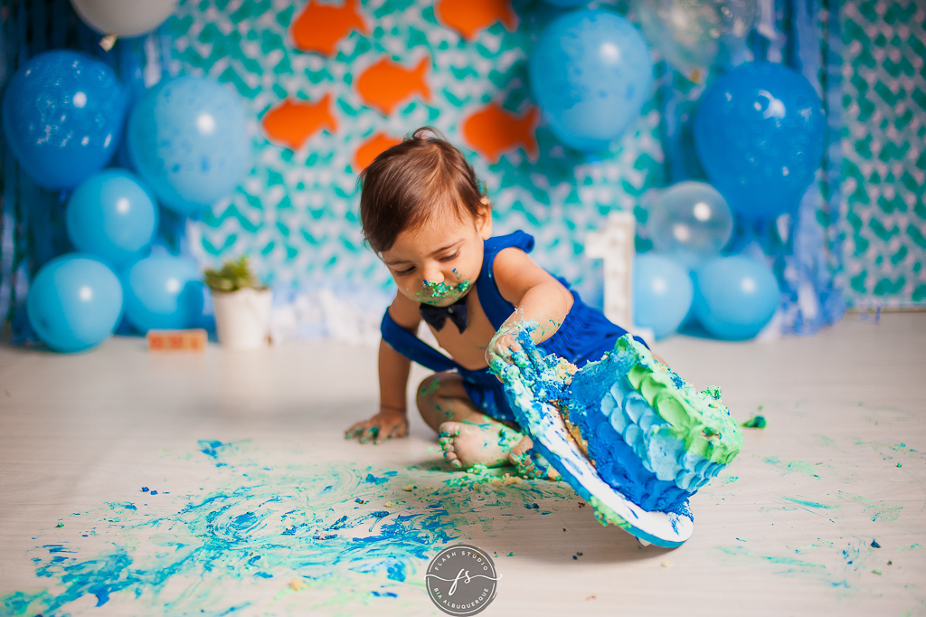 Smash the cake fundo do mar - bangu - rio de janeiro cenario fundo do mar - bebe fazendo bagunça
