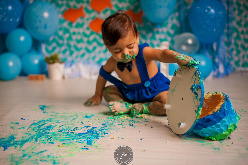 Smash the cake fundo do mar - bangu - rio de janeiro cenario fundo do mar - nenem fazendo bagunça