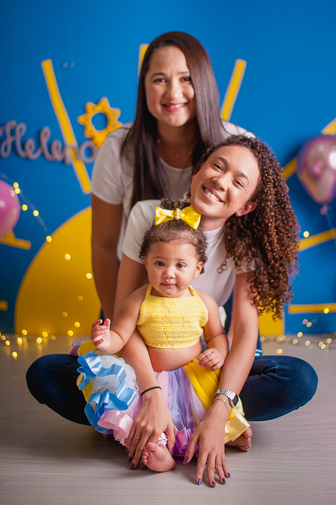 meninas em smash the cake tema raio de sol, em estudio no rio de janeiro, bangu