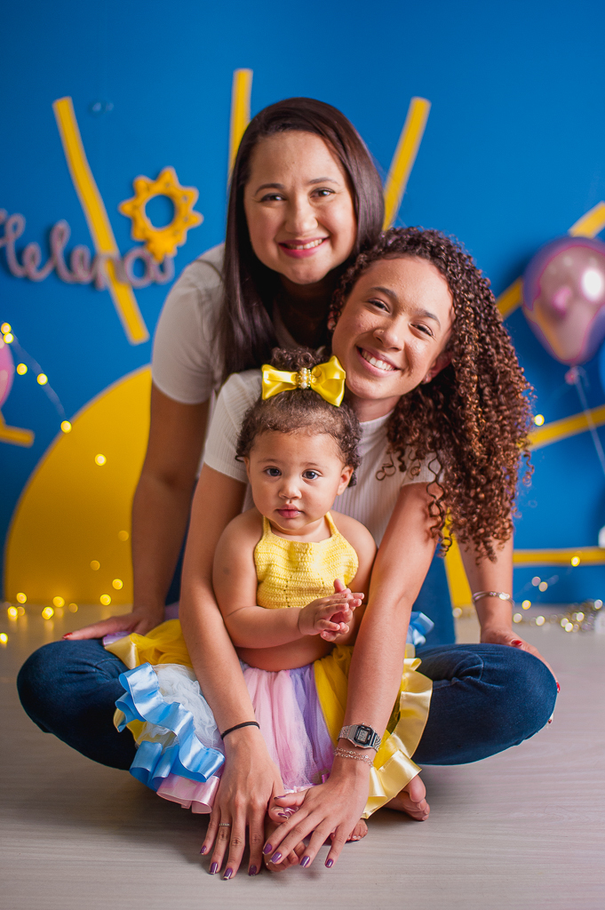 familia linda em smash the cake tema raio de sol, em estudio no rio de janeiro, bangu