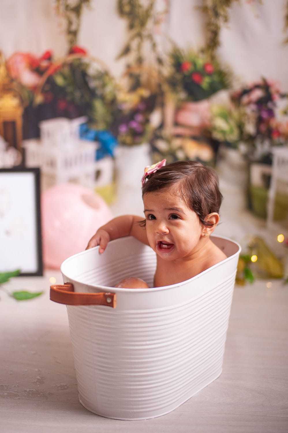 bebe no banho em smash the cake tema raio de sol, em estudio no rio de janeiro, bangu