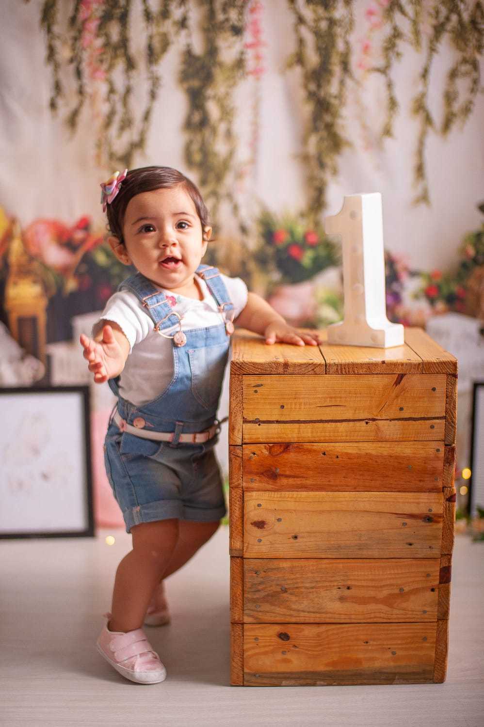 baby sorrindo em smash the cake tema raio de sol, em estudio no rio de janeiro, bangu