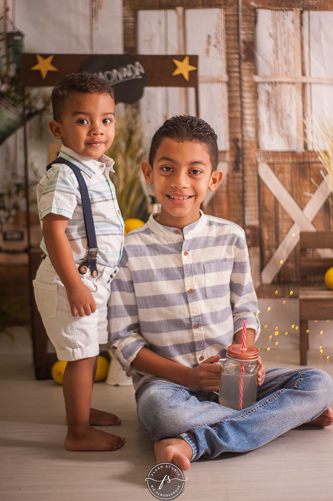 irmão em ensaio do limãzinho em estudio no rio de janeiro, bangu