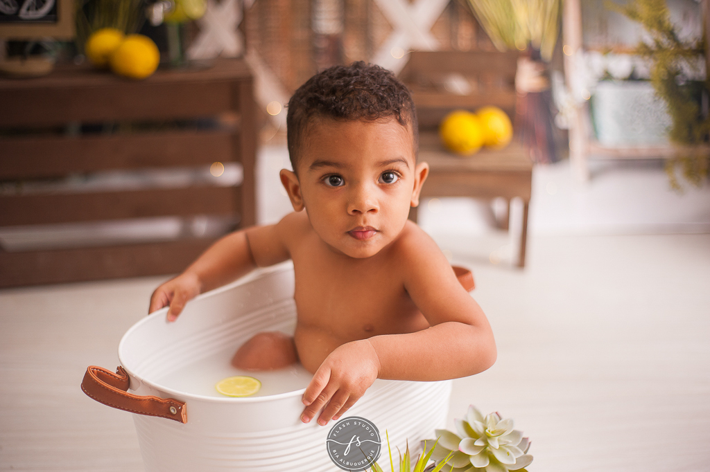 bebe lindao em ensaio do limãzinho  limonada em estudio no rio de janeiro, 