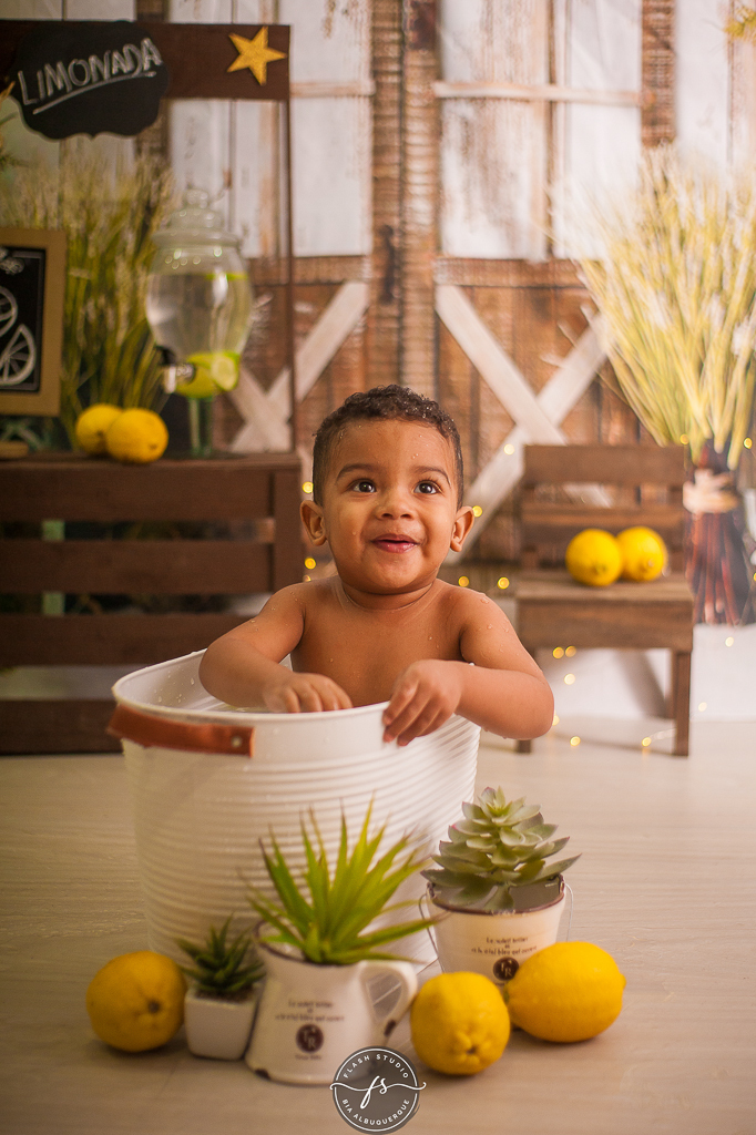 brincadeira em ensaio do limãzinho  limonada em estudio no rio de janeiro, 