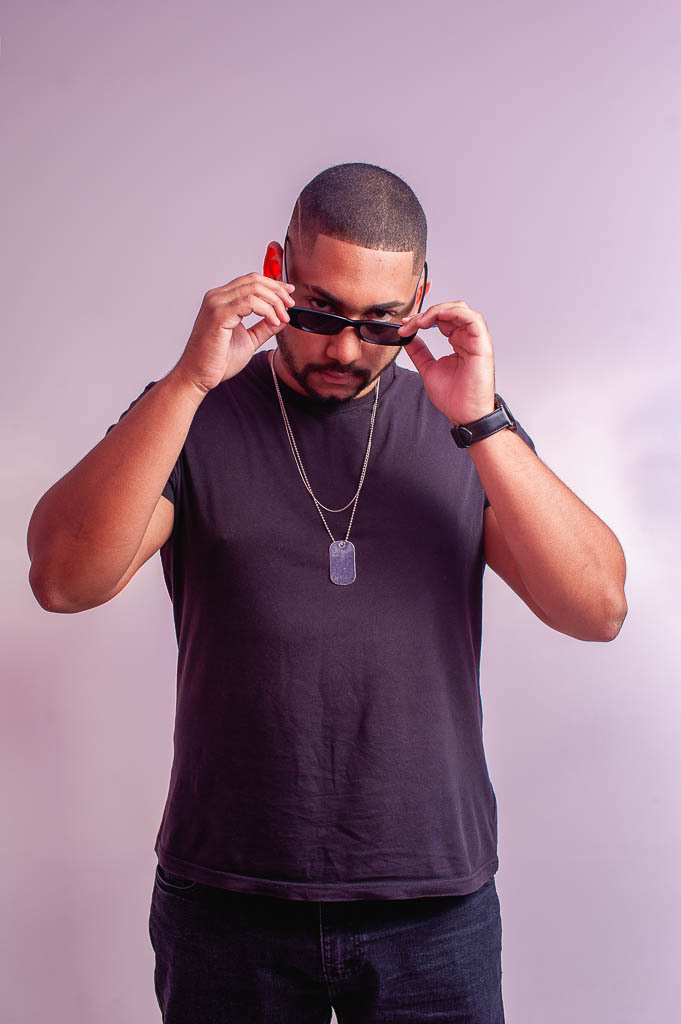 Dj em ensaio em Bangu