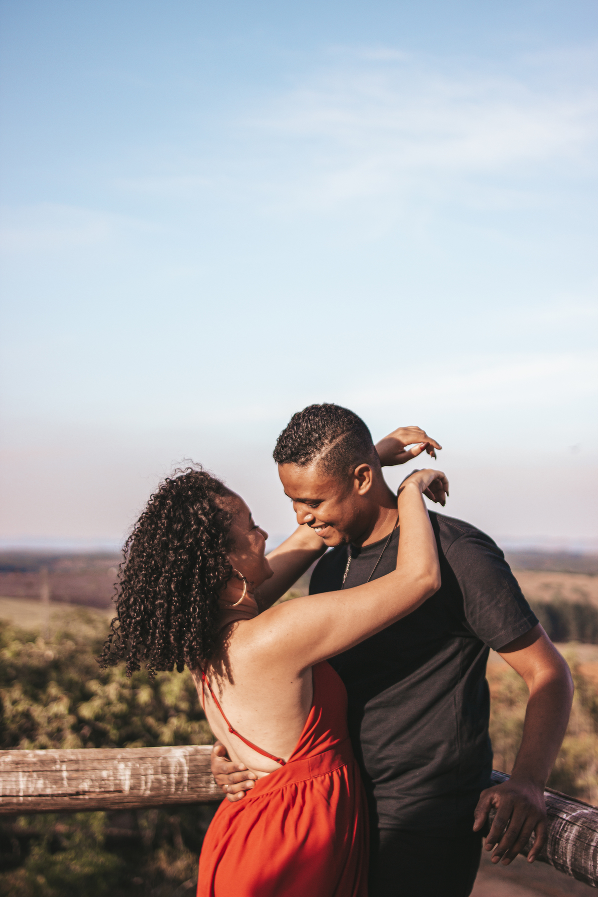 Ensaio de Casal Pré-Wedding no Mirante da Jaguara em Matozinhos MG