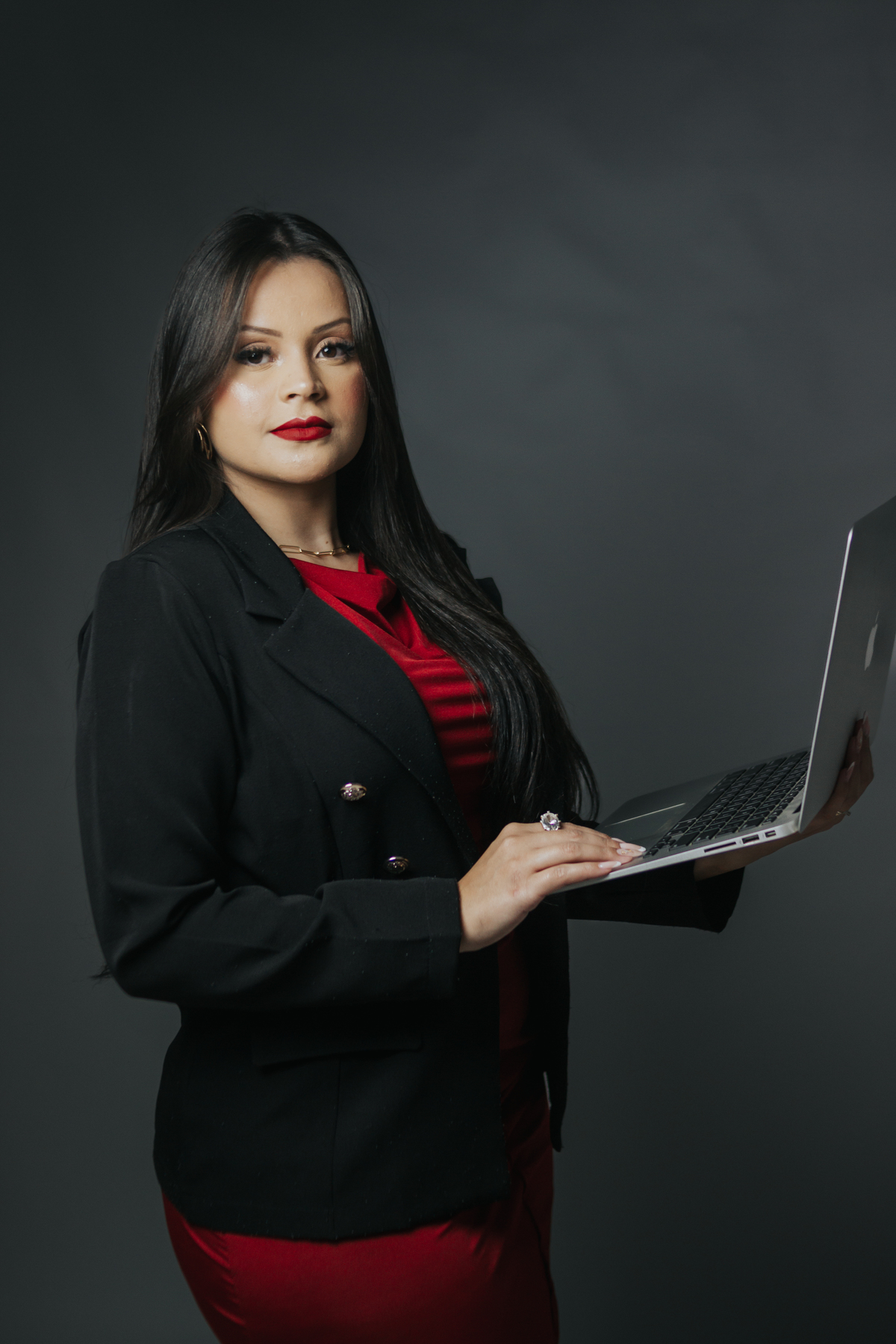 Ensaio Corporativo de Advogada no Estúdio em Matozinhos MG