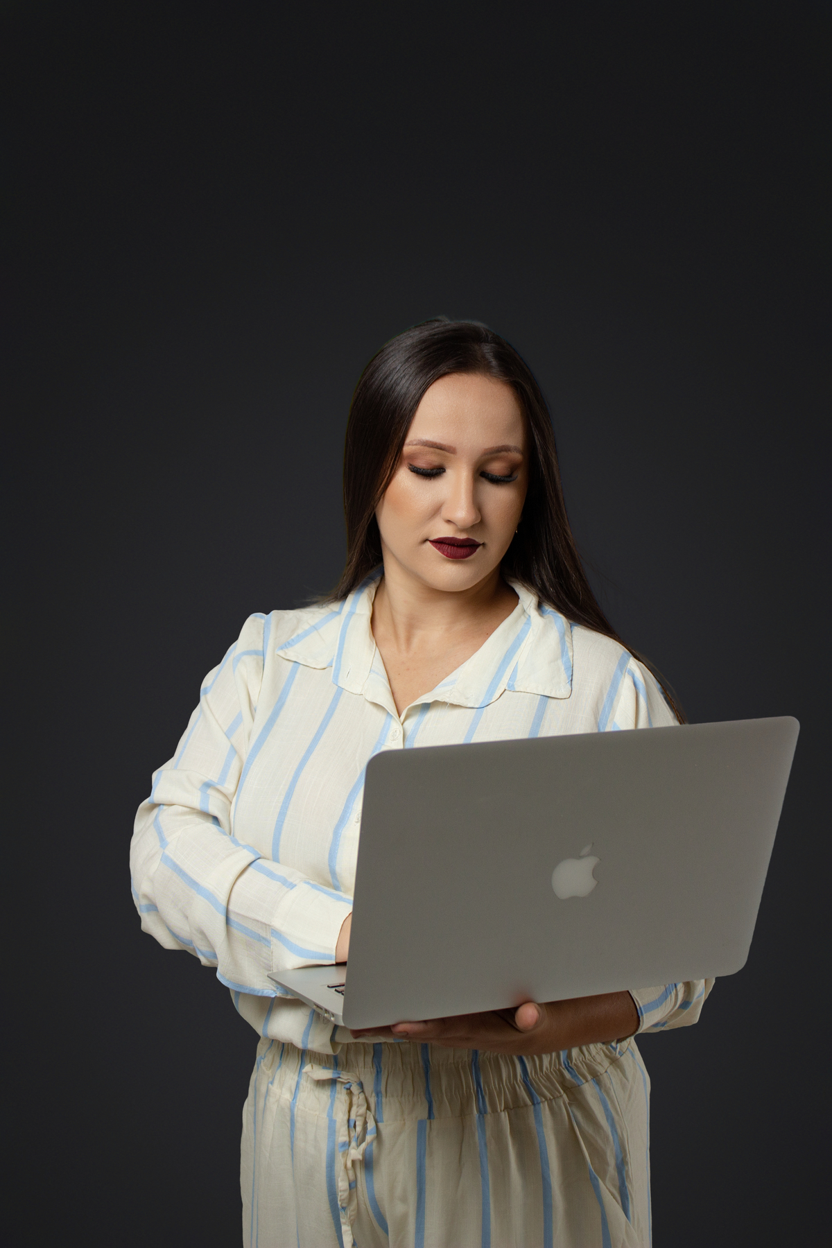 Ensaio Corporativo de Nail Designer no Estúdio em Matozinhos MG