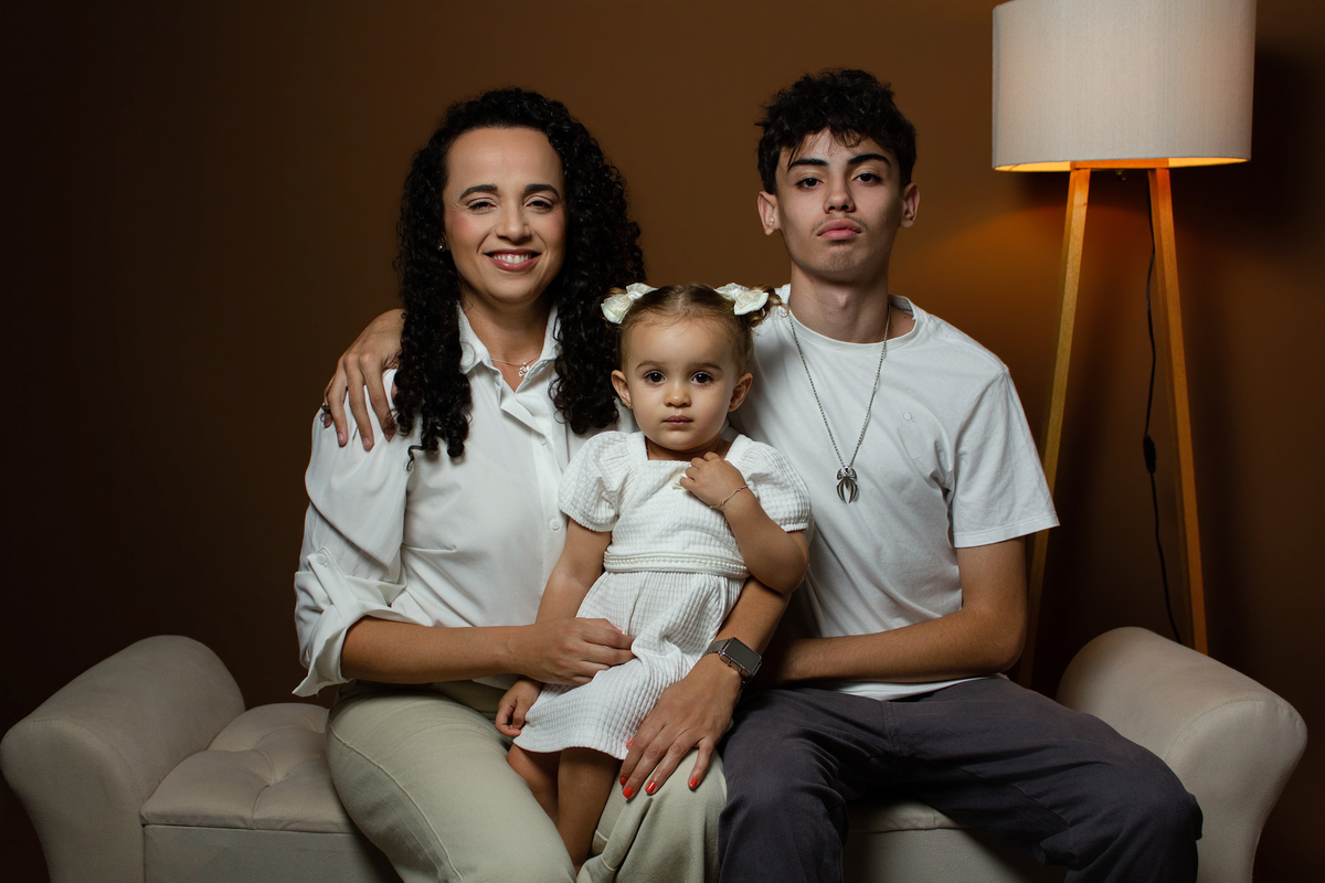 Ensaio de Dia das Mães no Estúdio Fotógrafo de Emoções em Matozinhos MG