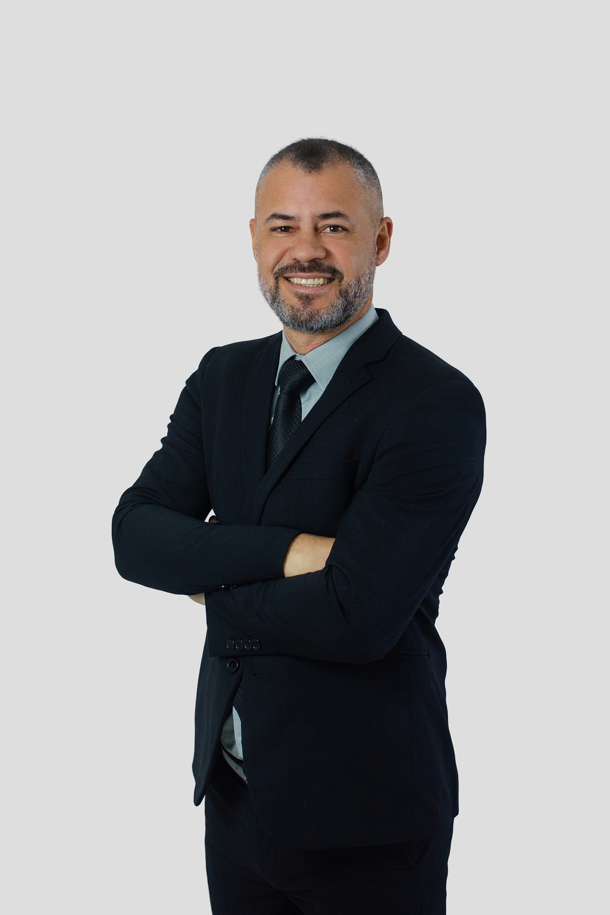 Ensaio Corporativo Masculino Homem Empresário no Estúdio em Matozinhos MG
