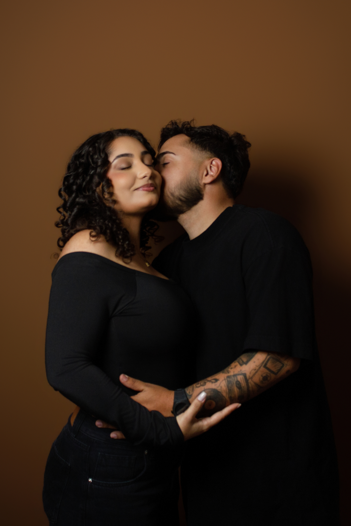 Ensaio de Casal Pré-Wedding no Estúdio em Matozinhos MG