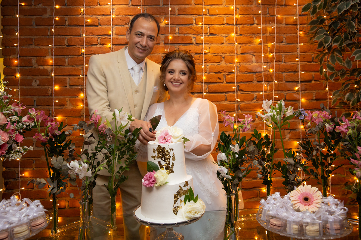 casamento-jantar-mesa-do-bolo-noivos-brinde-vila-velha-espirito-santo