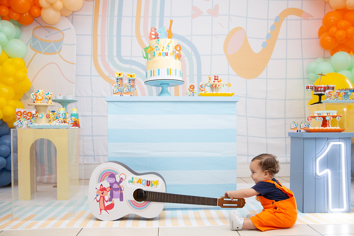 aniversario-infantil-um-ano-bebe-mesa-do-bolo-musica-vila-velha-espirito-santo