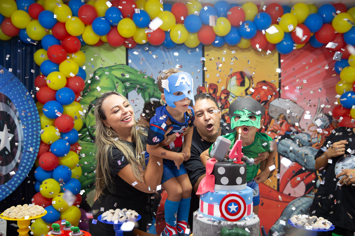 fotografia-aniversario-infantil-super herois-familia-parabens-vila-velha-espirito-santo
