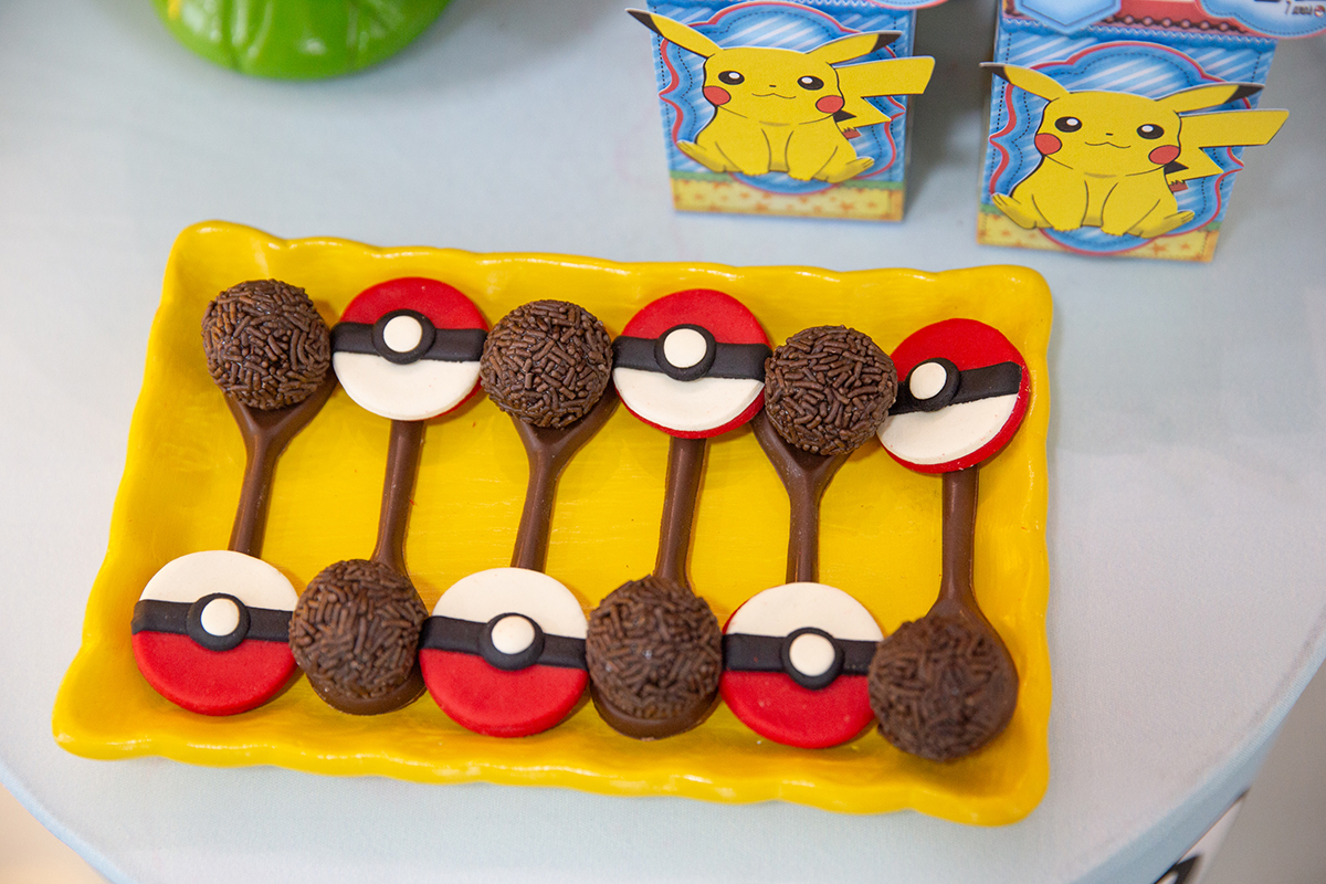 aniversario-pokemon-vilavelha-2025-decoracao-doces-personalizados