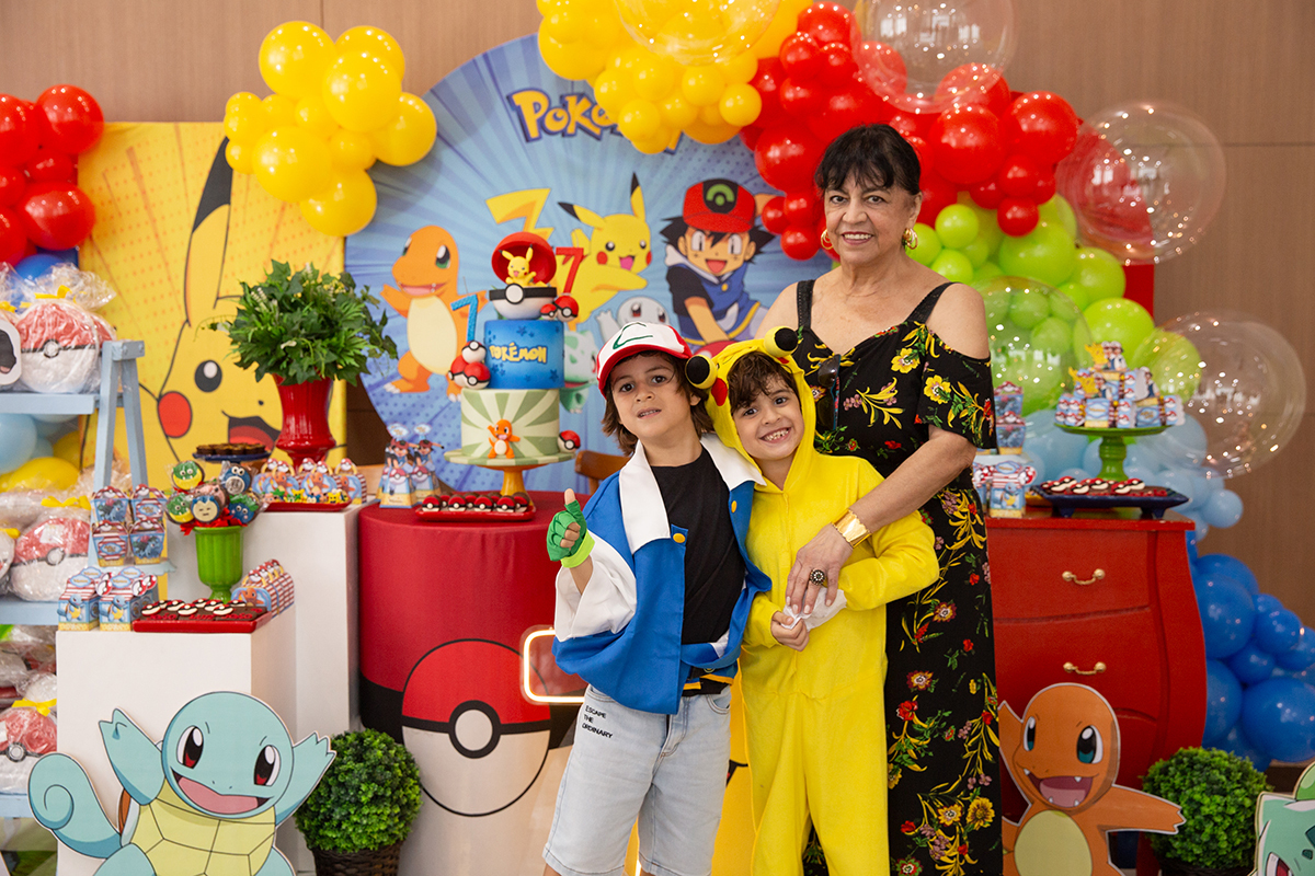 aniversario-pokemon-vilavelha-2025-familia-avo