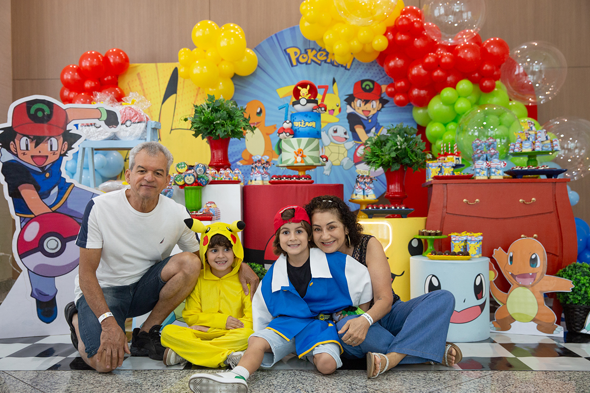 aniversario-pokemon-vilavelha-2025-familia-avos