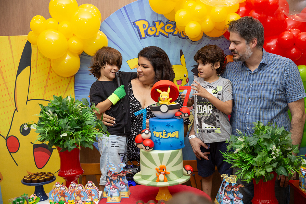 aniversario-pokemon-vilavelha-2025-familia-gemeos-discurso