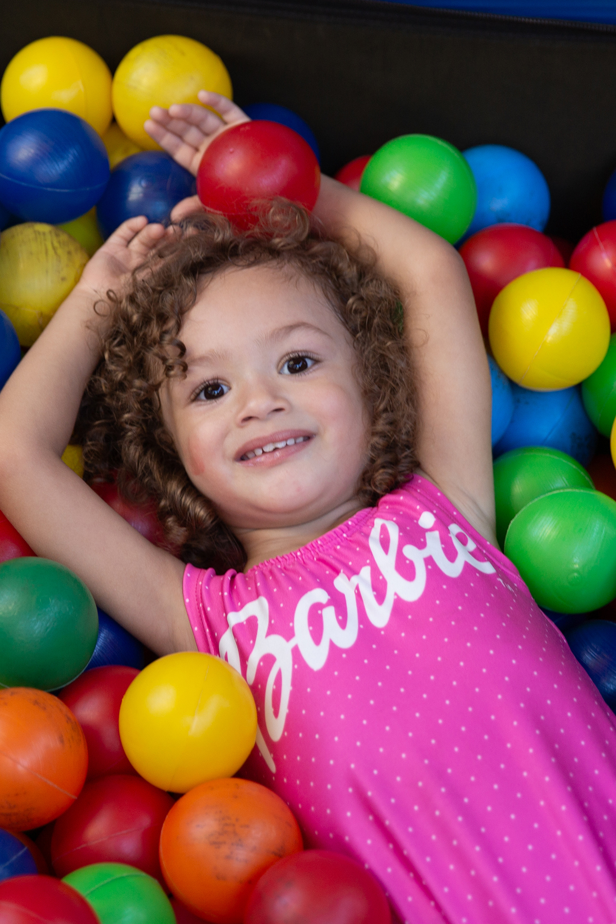 aniversario-infantil-barbie-pool-party-vitoria-2026