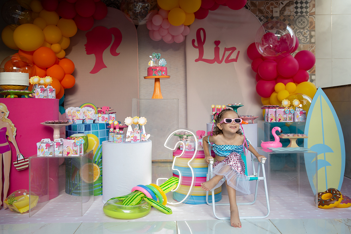 aniversario-infantil-barbie-pool-party-vitoria-2026