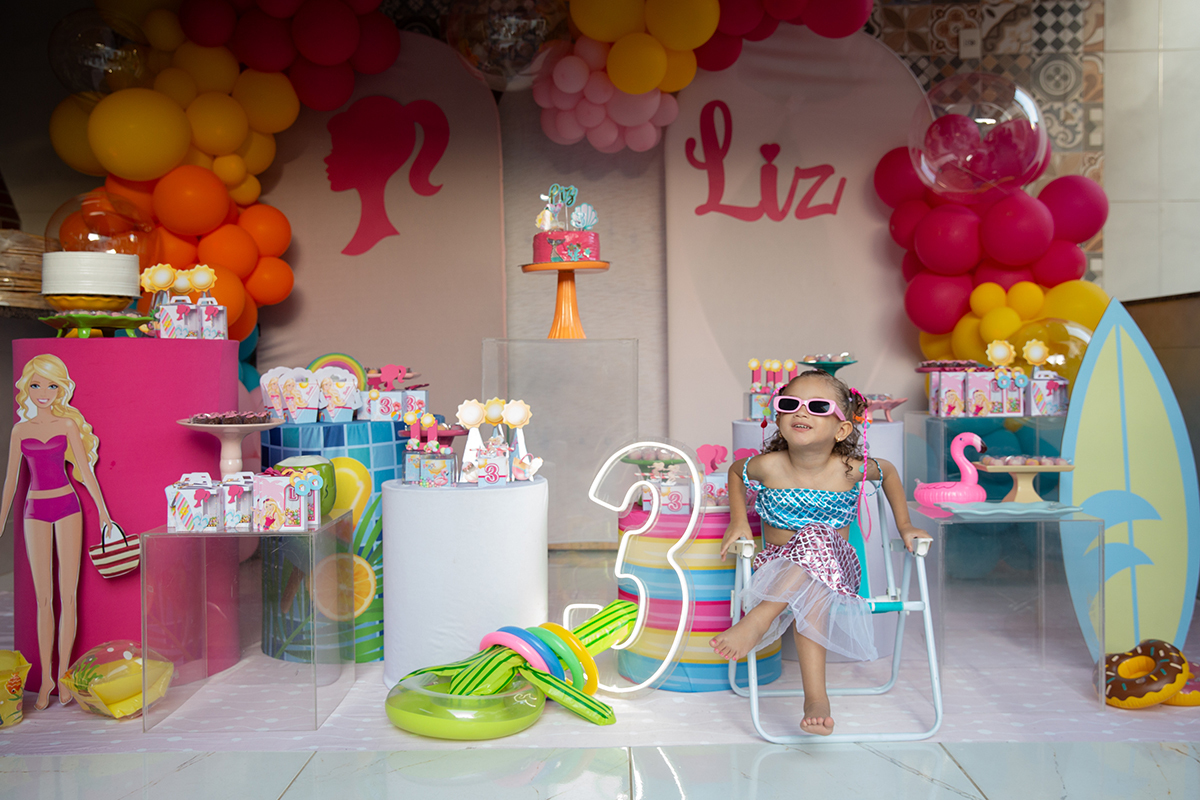 aniversario-infantil-barbie-pool-party-vitoria-2026