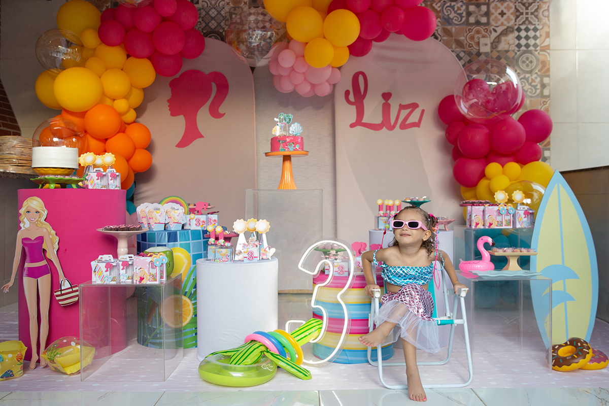 aniversario-infantil-barbie-pool-party-vitoria-2026