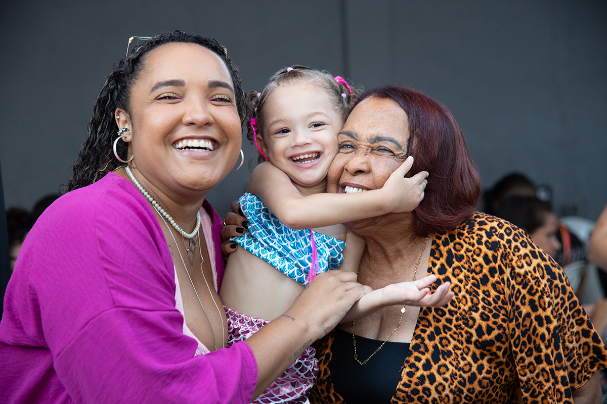 aniversario-infantil-barbie-pool-party-vitoria-2026