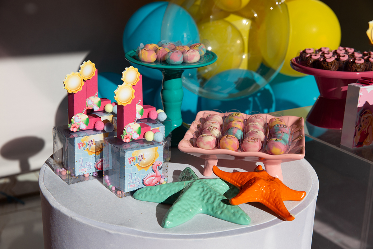 aniversario-infantil-barbie-pool-party-vitoria-2026