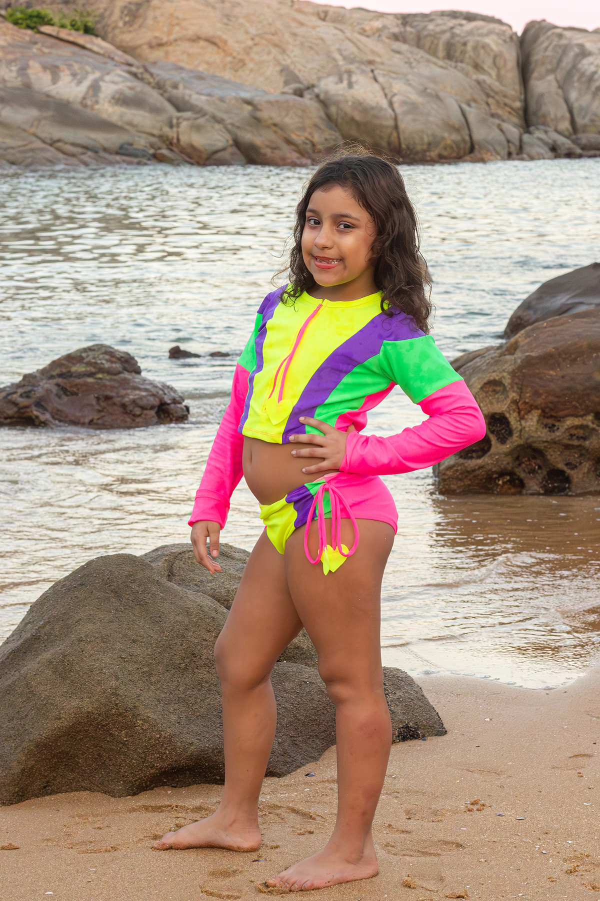 ensaio-irmas-familia-praia-vitoria-es-2026