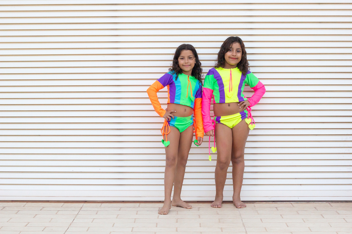 ensaio-irmas-familia-praia-vitoria-es-2026