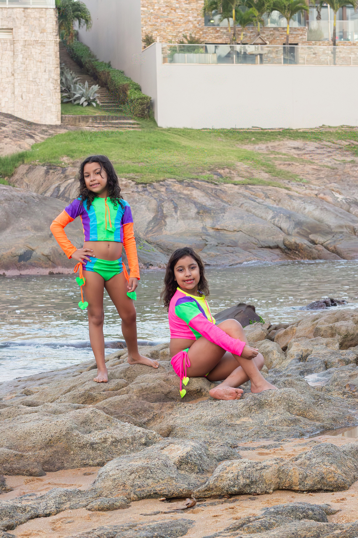 ensaio-irmas-familia-praia-vitoria-es-2026