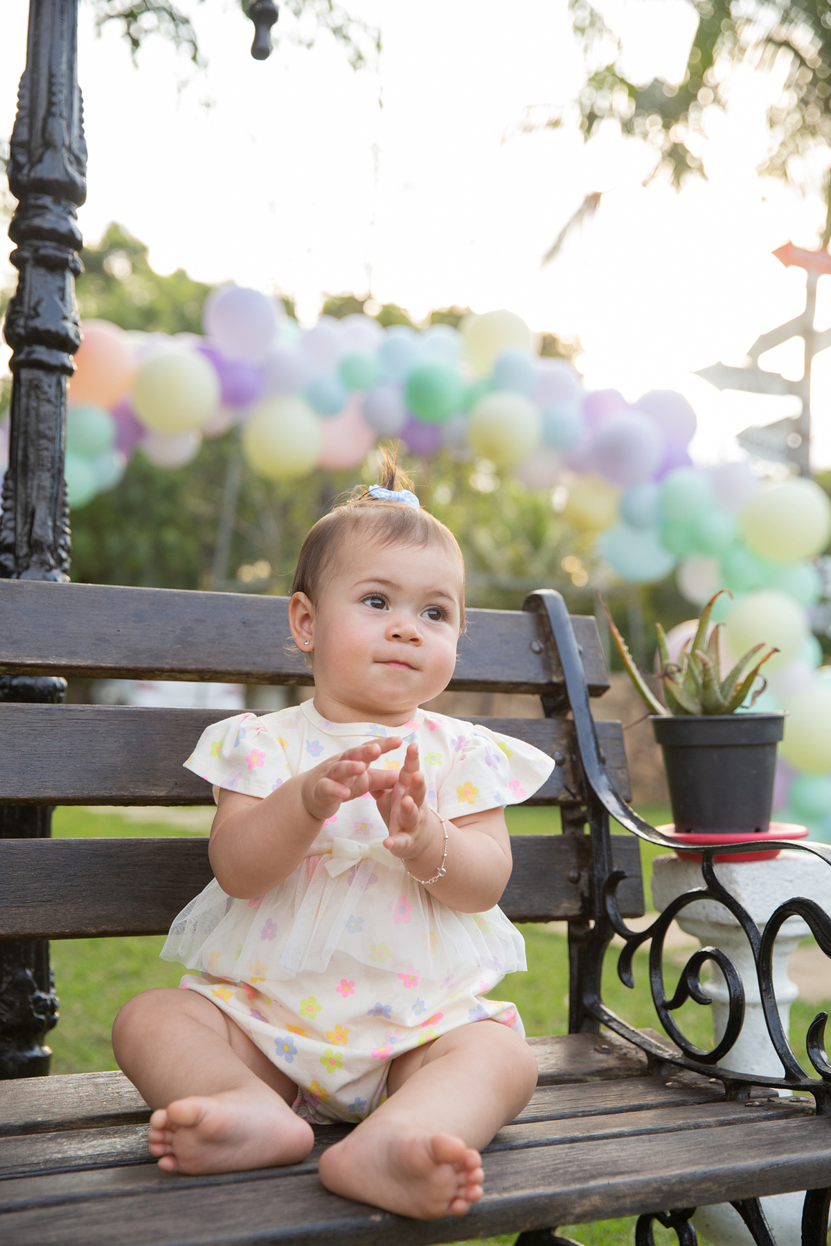 momento diversão da aniversariante no jardim