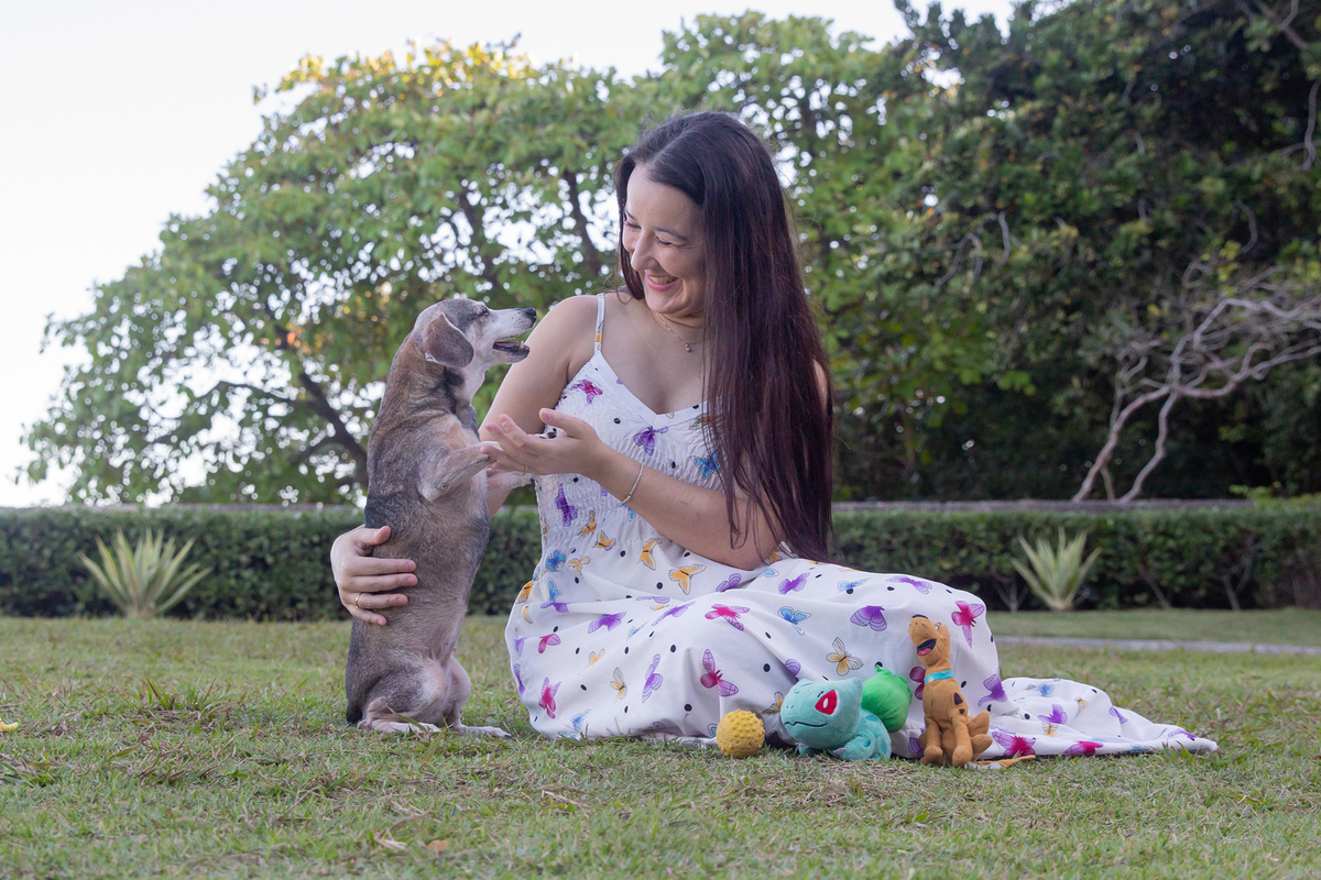 Bia e Junia, durante o ensaio pet num fim de tarde de sol 