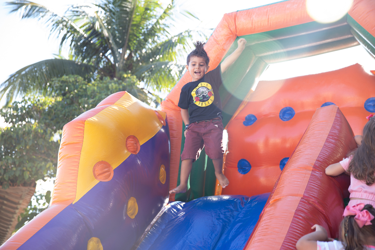 Inflável fazendo parte das atrações da festa