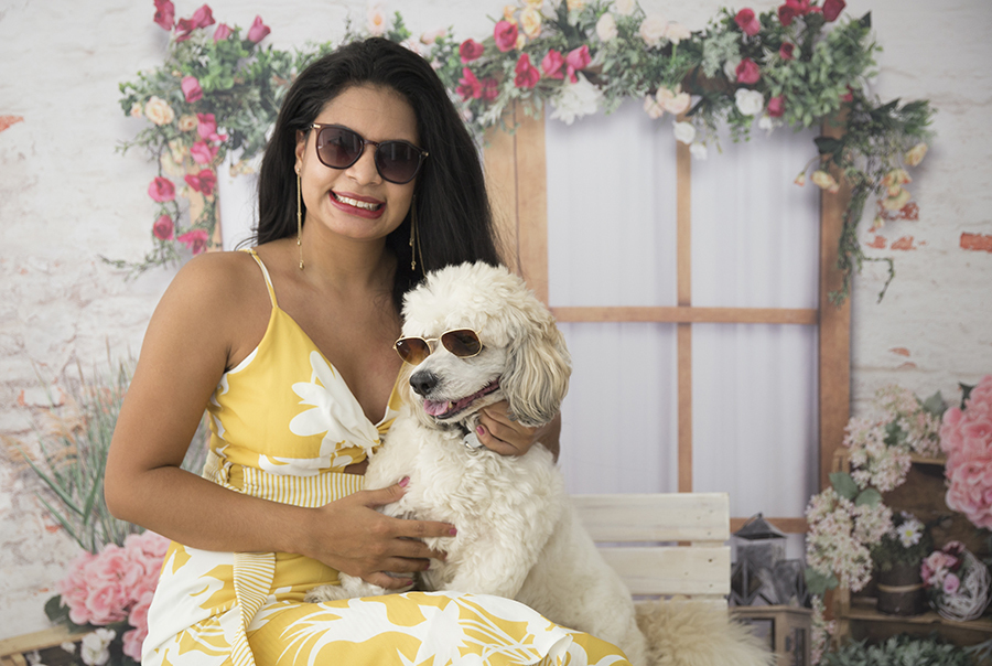 Ensaio Pet - Dia das Mães - Thor e a mamãe Barbara de óculos escuros