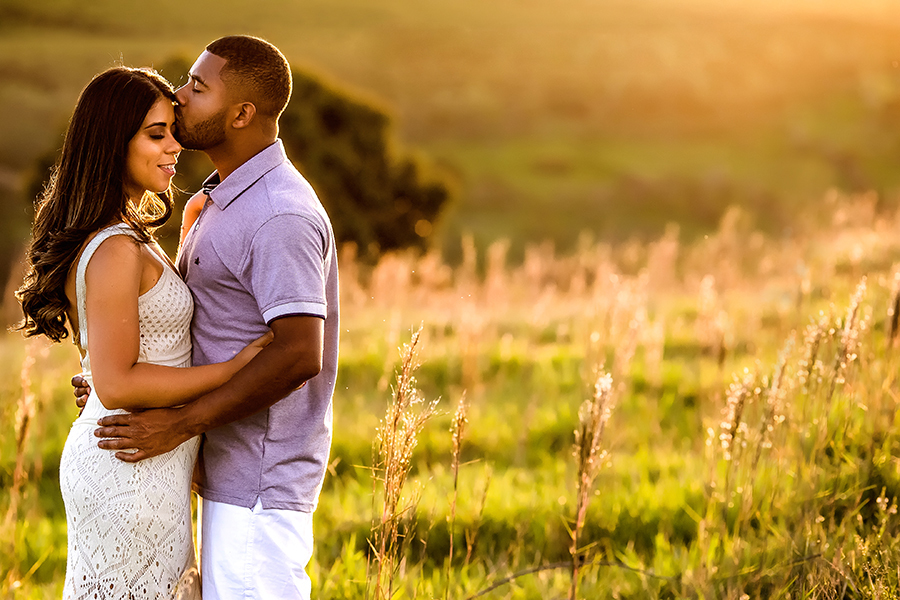 beijo na testa da noiva 