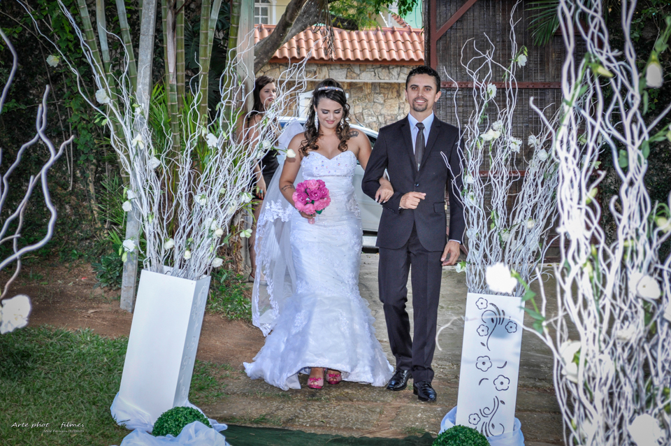 Entrada da noiva com o pai