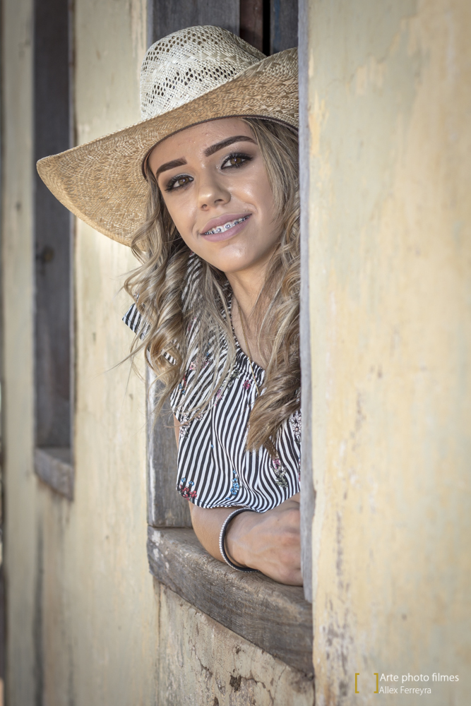 fotógrafo ensaio 15 anos country chapéu fazenda de café presidente Olegário casa estilo rustico antiga