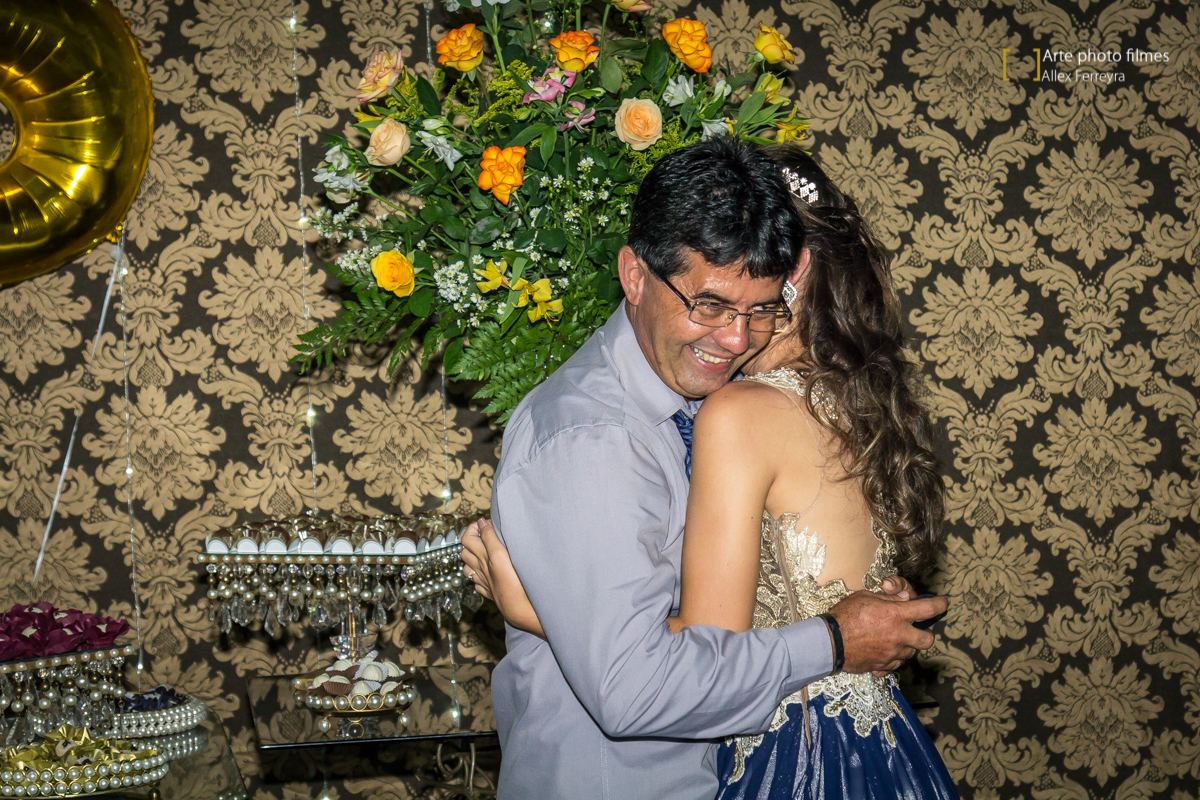 fotografia-anel-aniversario-15-anos-maria-isabelle-presidente-olegario-mg