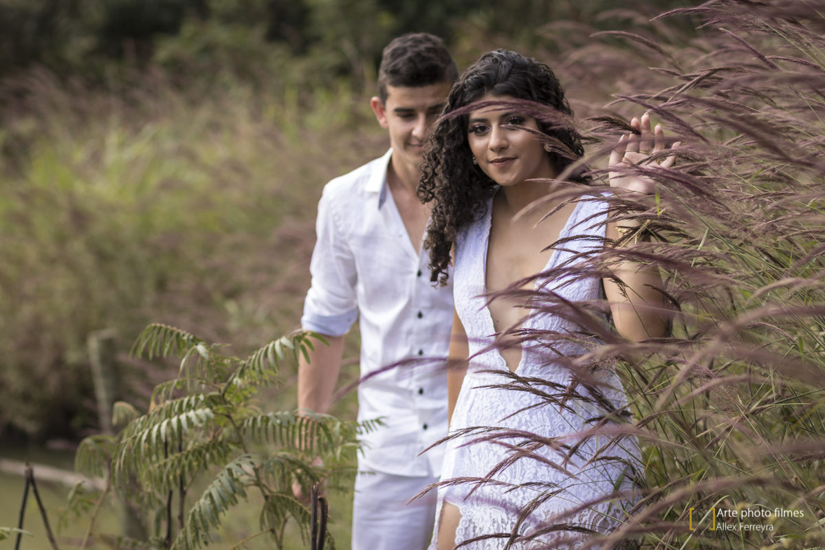 fotografo-ensaio-pre-wedding-casamento-Maryane-Darley-pousada-andorinhas-presidente-olegário-mg