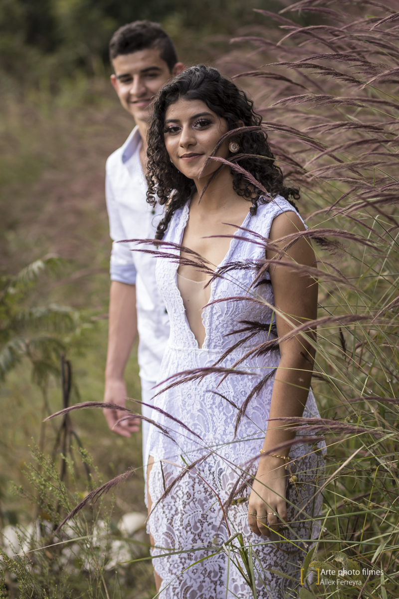 fotografo-ensaio-pre-wedding-casamento-Maryane-Darley-pousada-andorinhas-presidente-olegário-mg