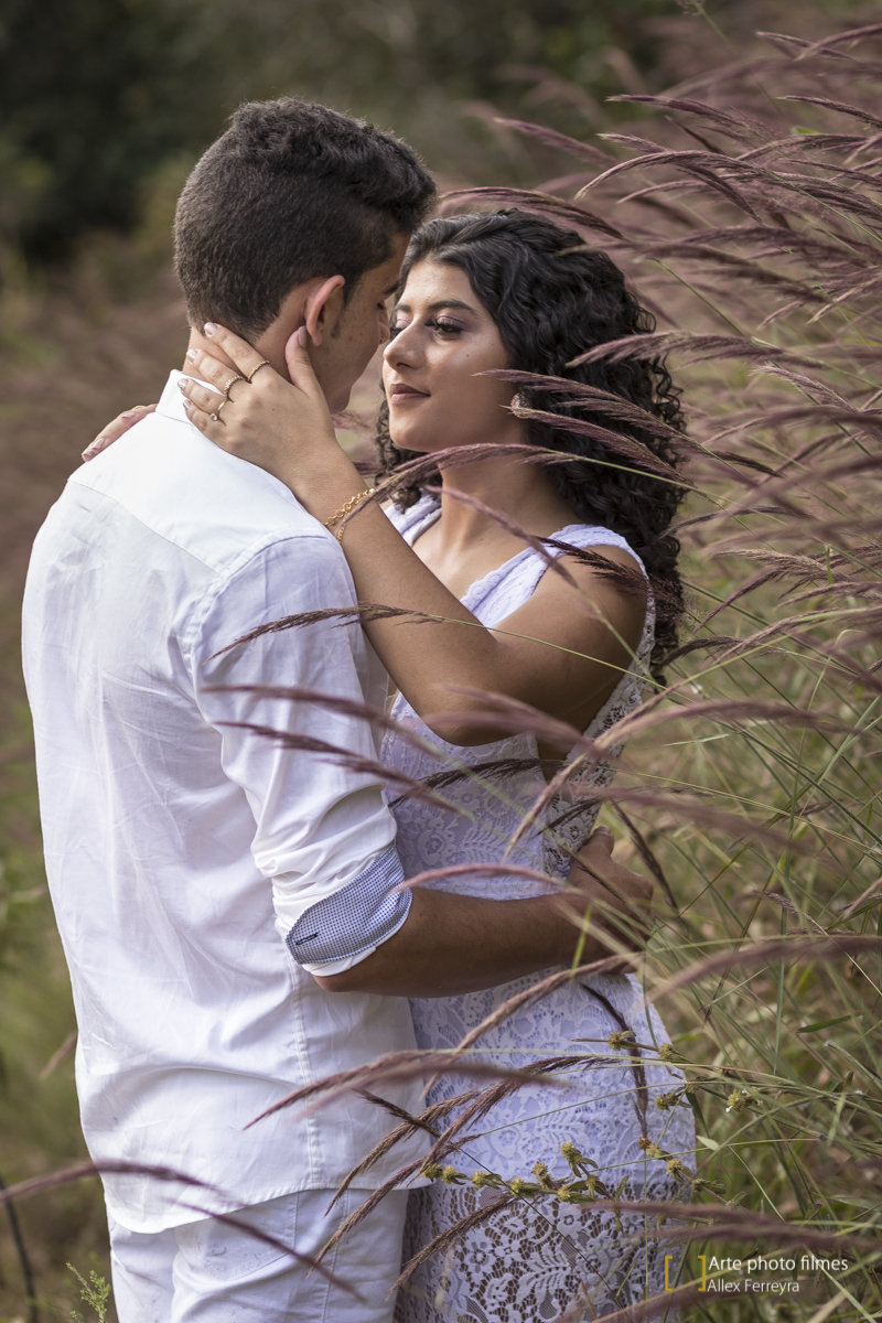 fotografo-ensaio-pre-wedding-casamento-Maryane-Darley-pousada-andorinhas-presidente-olegário-mg
