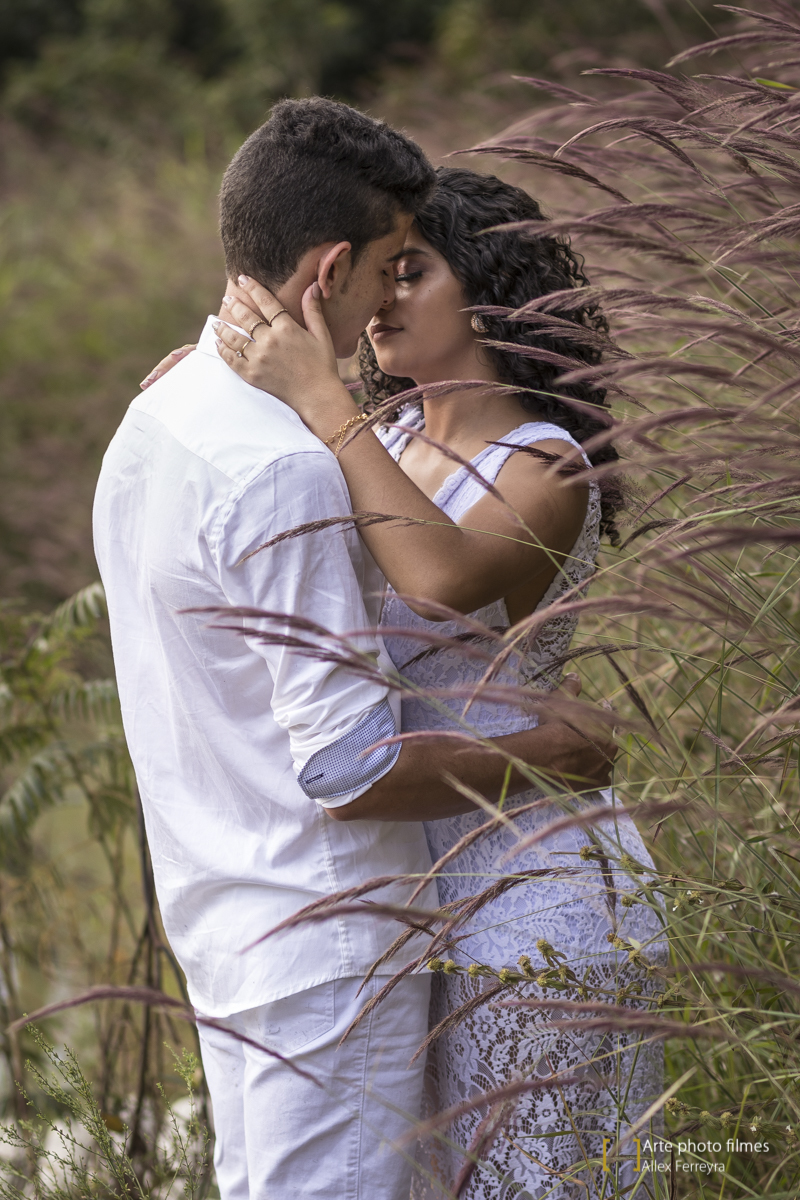 fotografo-ensaio-pre-wedding-casamento-Maryane-Darley-pousada-andorinhas-presidente-olegário-mg